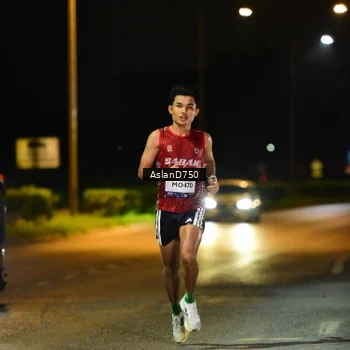 Runner Photo 7705742