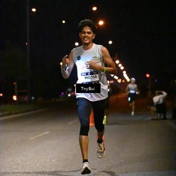 Runner Photo 7705747