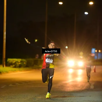 Runner Photo 7705751