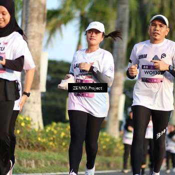 Runner Photo 7705753