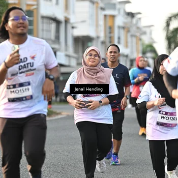 Runner Photo 7705755