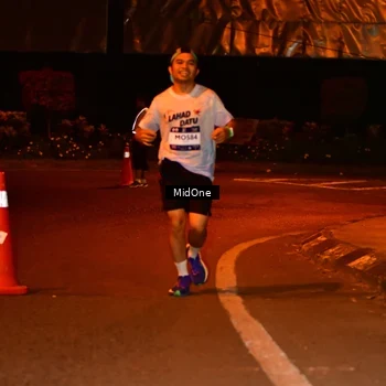 Runner Photo 7705756