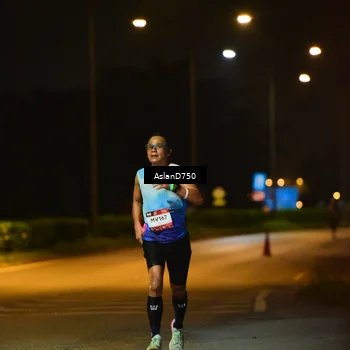 Runner Photo 7705766