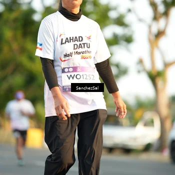 Runner Photo 7705770