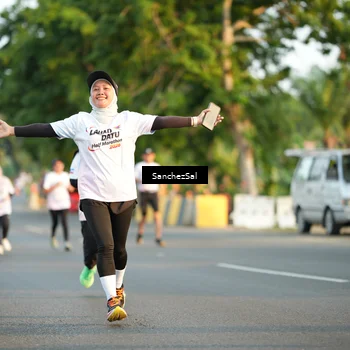 Runner Photo 7705771