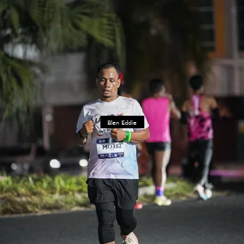 Runner Photo 7705779