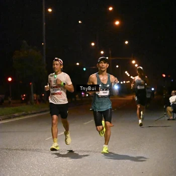 Runner Photo 7705789