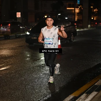 Runner Photo 7705791