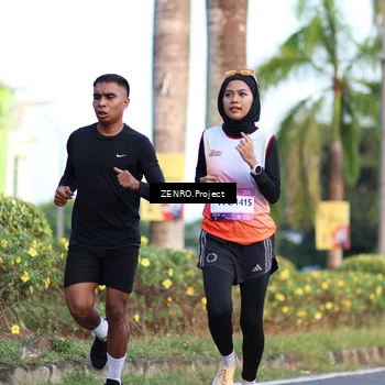 Runner Photo 7705797