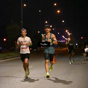Runner Photo 7705807