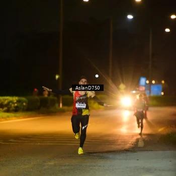 Runner Photo 7705813
