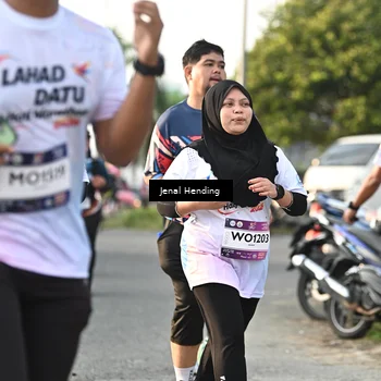 Runner Photo 7705814