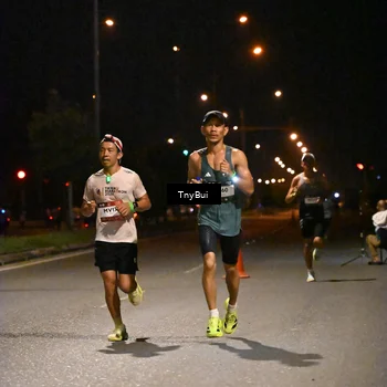 Runner Photo 7705817