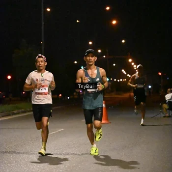 Runner Photo 7705823