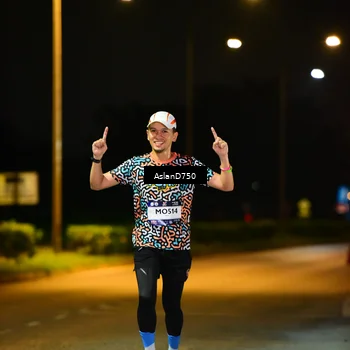 Runner Photo 7705840