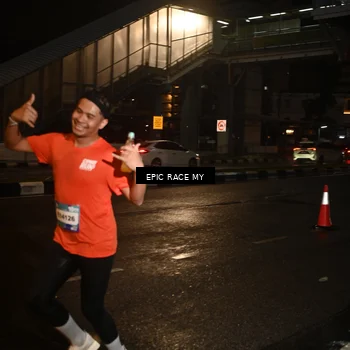 Runner Photo 7705848