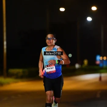 Runner Photo 7705851