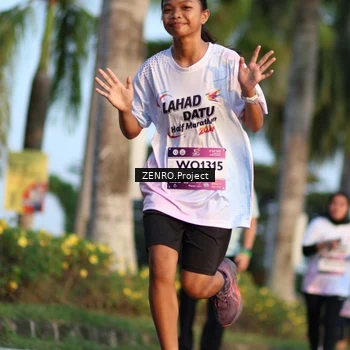 Runner Photo 7705854