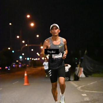 Runner Photo 7705855