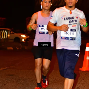 Runner Photo 7705859