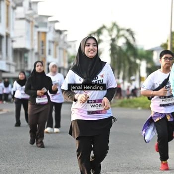 Runner Photo 7705862