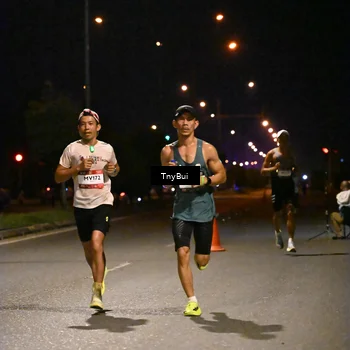 Runner Photo 7705866