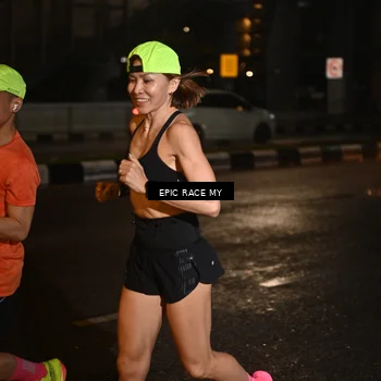 Runner Photo 7705878