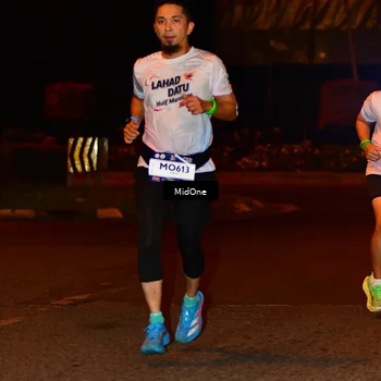 Runner Photo 7705879