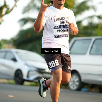 Runner Photo 7705884