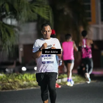 Runner Photo 7705891