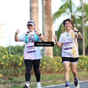 Runner Photo 7705893