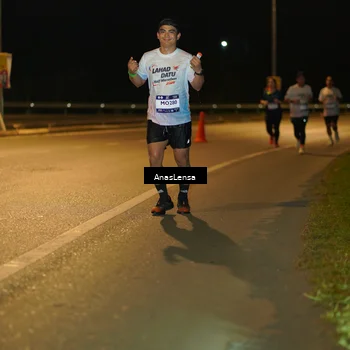 Runner Photo 7705901
