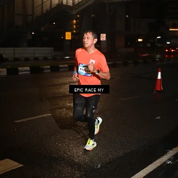 Runner Photo 7705922