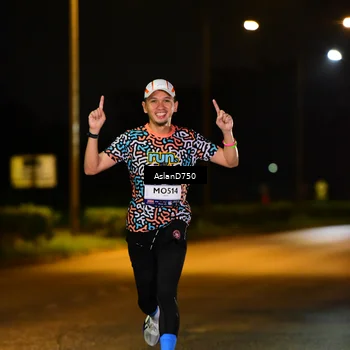Runner Photo 7705925