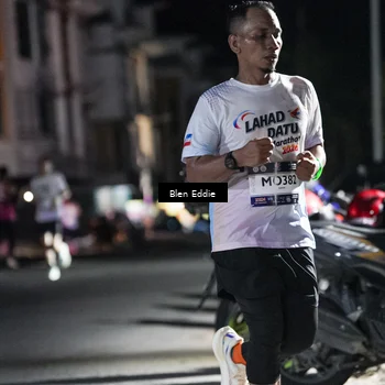 Runner Photo 7705935