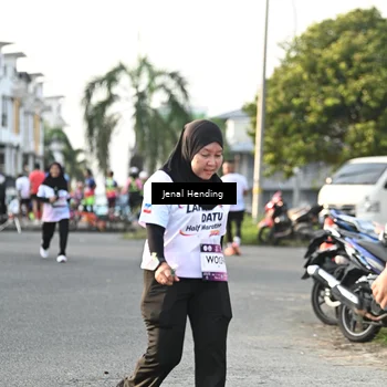 Runner Photo 7705943