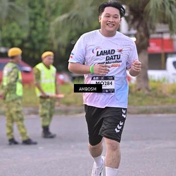 Runner Photo 7705946