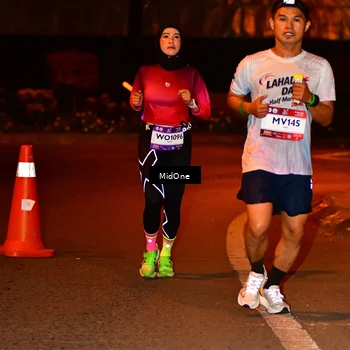 Runner Photo 7705948