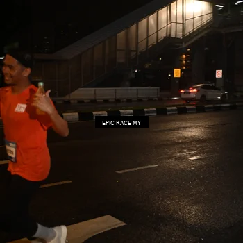 Runner Photo 7705957