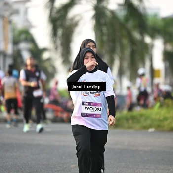 Runner Photo 7705960