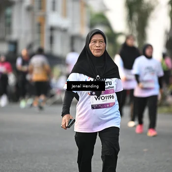 Runner Photo 7705965