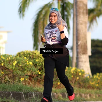 Runner Photo 7705971