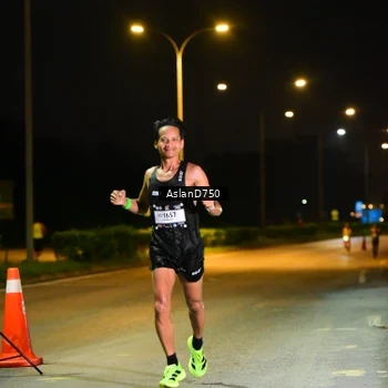 Runner Photo 7705979
