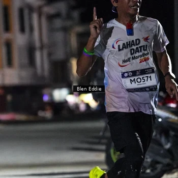 Runner Photo 7705983