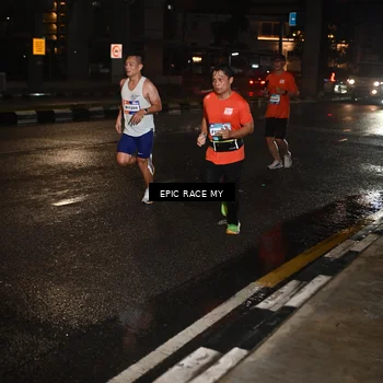 Runner Photo 7705988