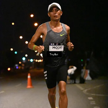 Runner Photo 7705992