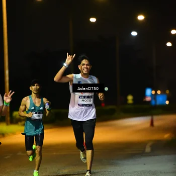 Runner Photo 7705994