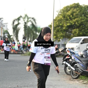 Runner Photo 7706009