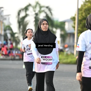 Runner Photo 7706013