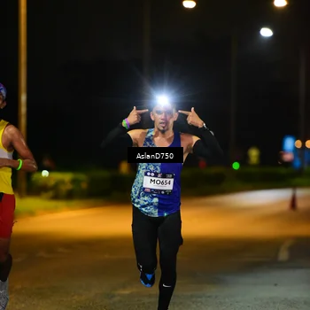 Runner Photo 7706016